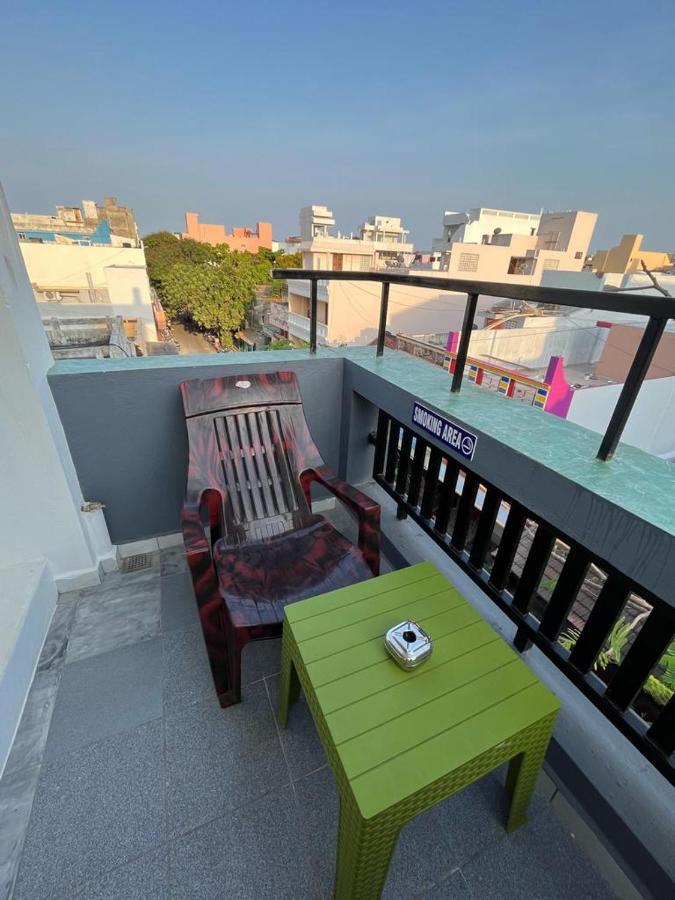 Chez Prabha Homestay ปอนดิเชอรี ภายนอก รูปภาพ